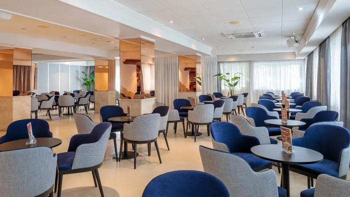 Avenida Hotel