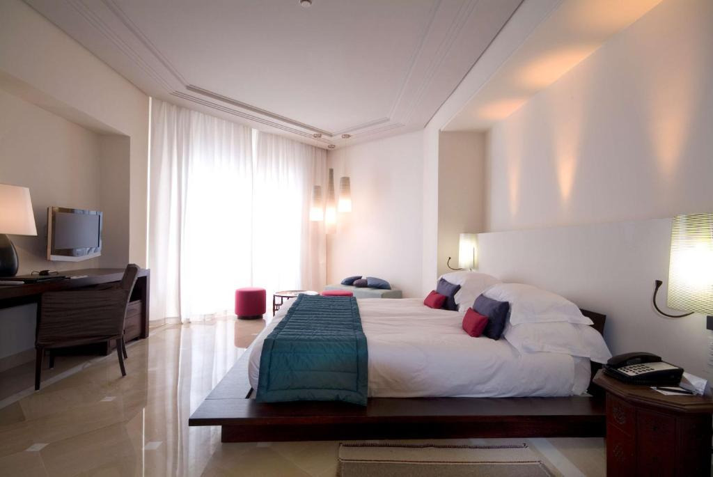 Radisson Blu Palace Resort and Thalasso