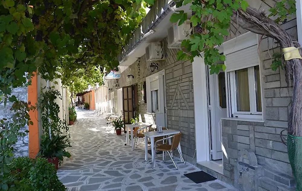 Vila Chrisi Akti