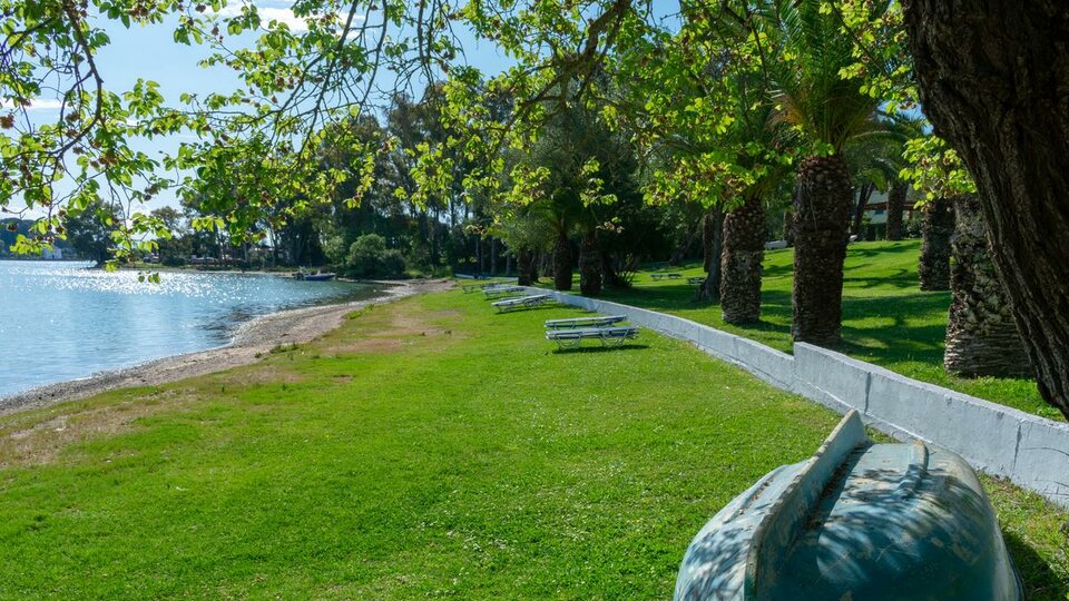 Govino Bay 