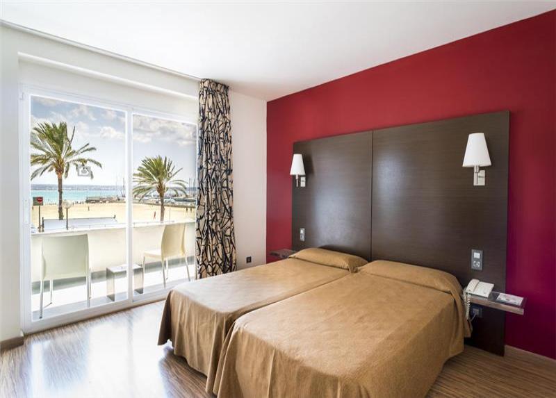 Nautic Hotel