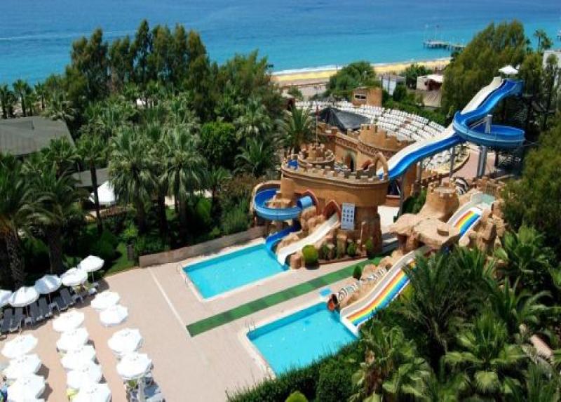 Delphin Deluxe Resort Hotel