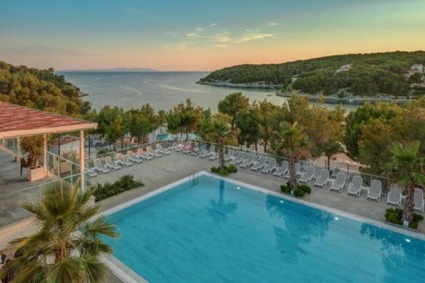 Resort Gava Waterman Milna