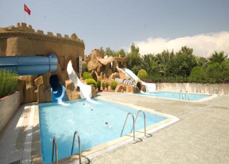 Delphin Deluxe Resort Hotel