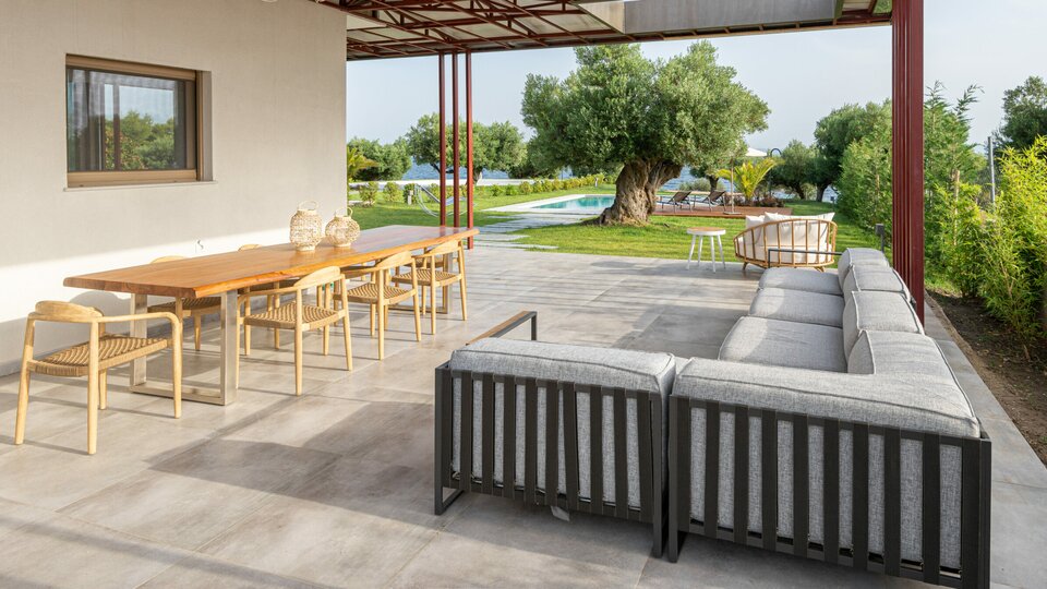 Luria Homes and Luxury Villas