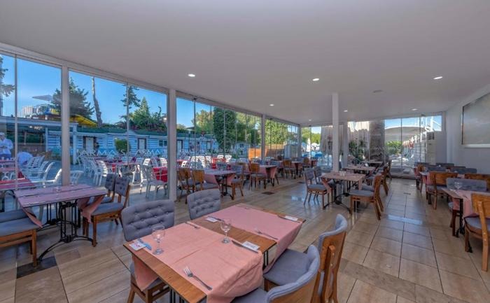 Hotel Armas Beach