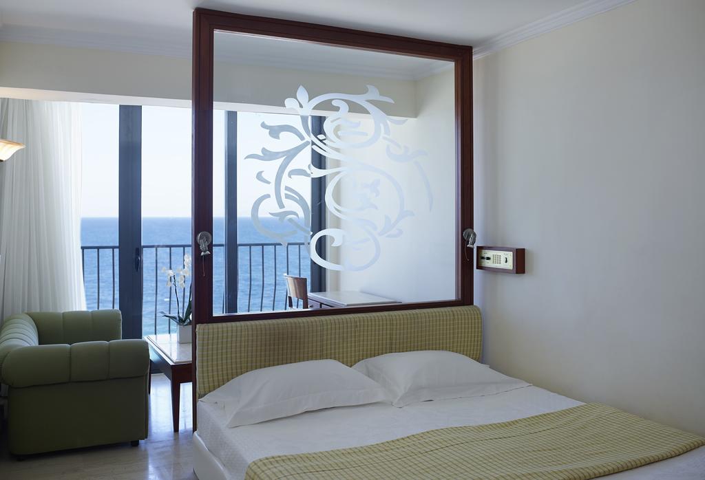 Mitsis La Vita Beach Hotel