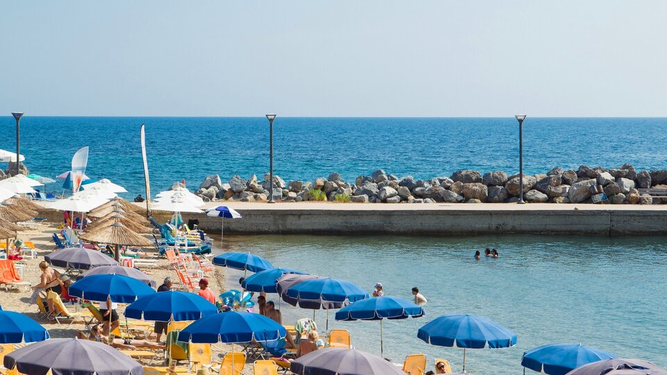 Xenios Loutra Beach
