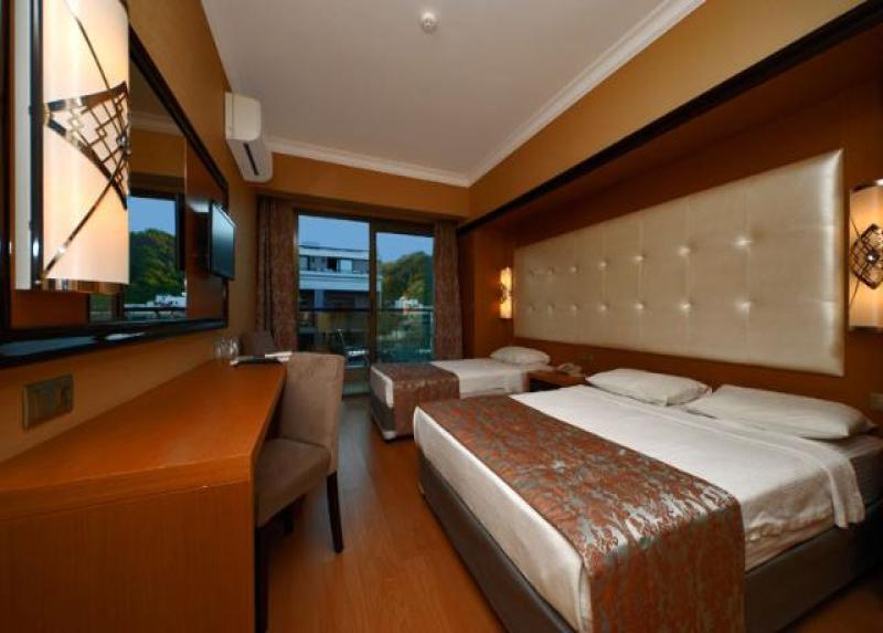 Pasa Beach Hotel