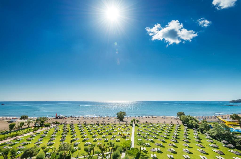 Apollo Beach Rhodes