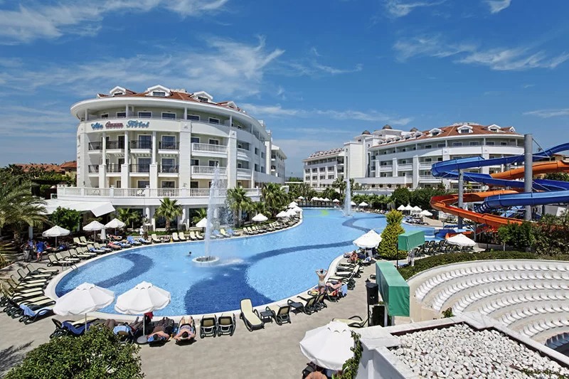 Alba Queen Hotel