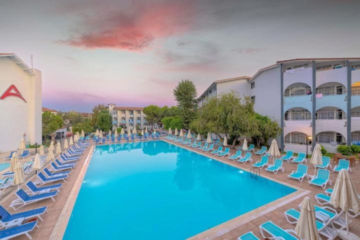Hotel Armas Bella Sun