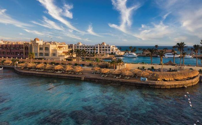 Hotel Eagles Downtown Zahabia Resort and Aqua Park