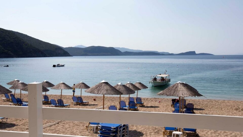 Enjoy Lichnos Bay Village