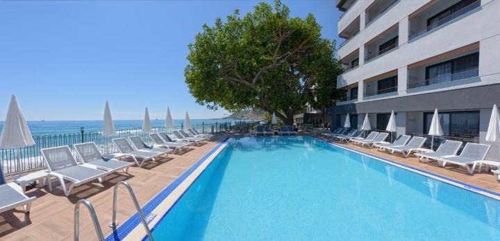 Hotel Floria Beach