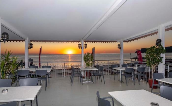 Hotel Armas Beach