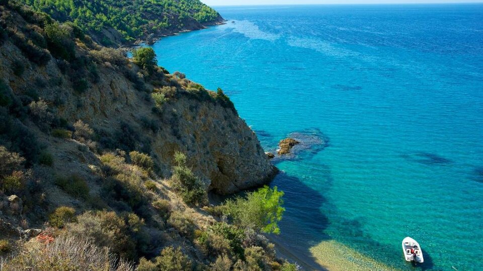 Kamari Beach