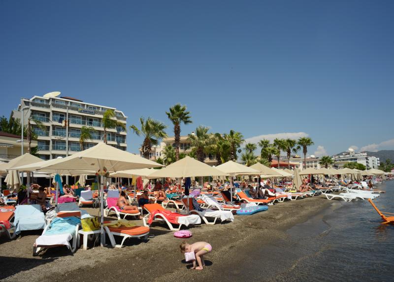 Maris Beach Hotel