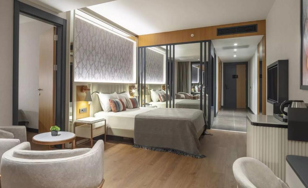Mylome Luxury Hotel & Resort