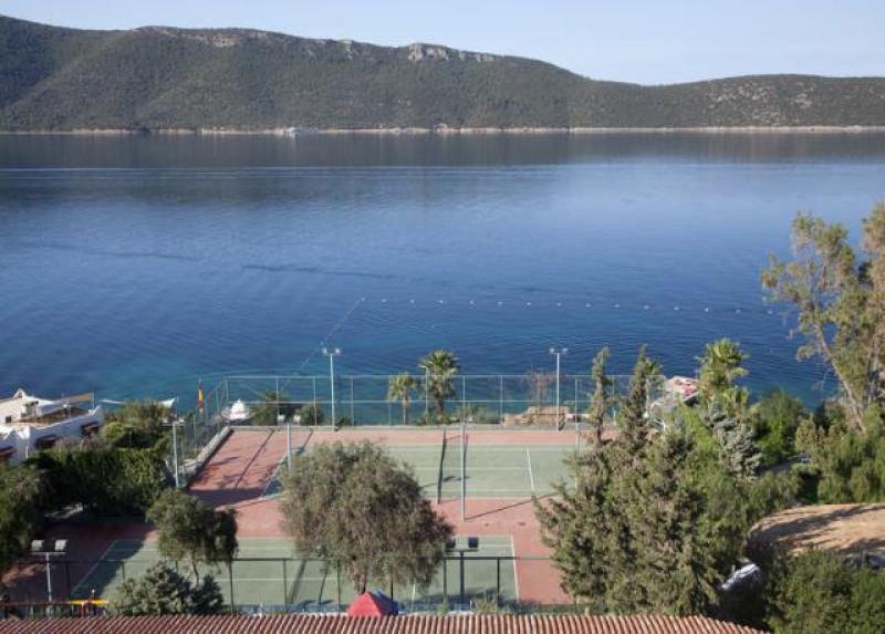 Bodrum Holiday Resort & Spa Hotel