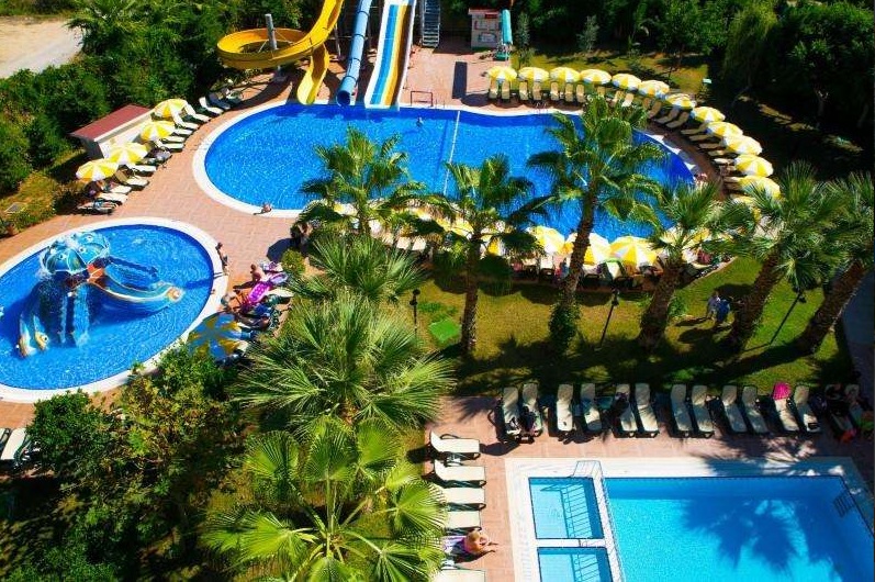 Gardenia Beach Hotel