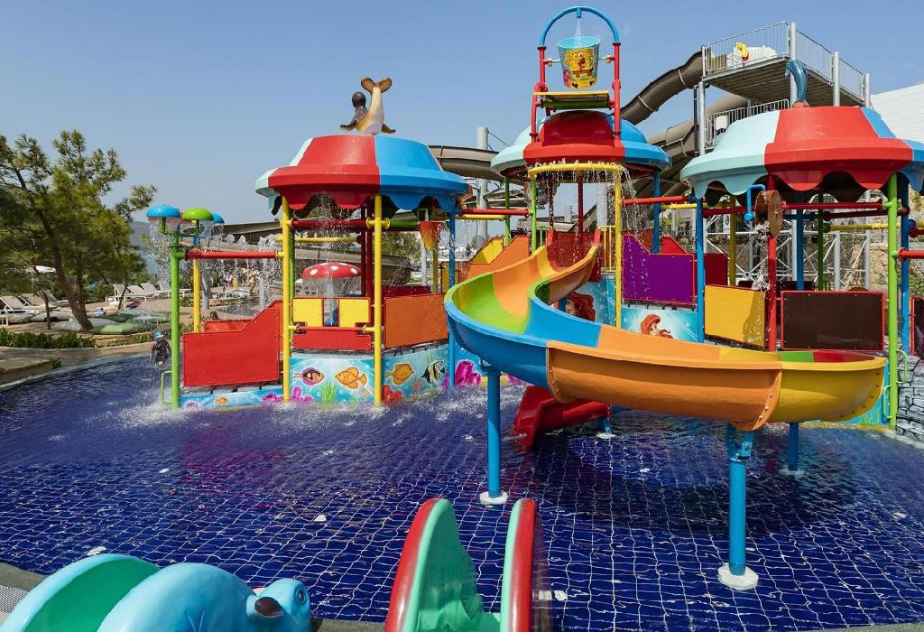 Titanic Luxury Collection Bodrum
