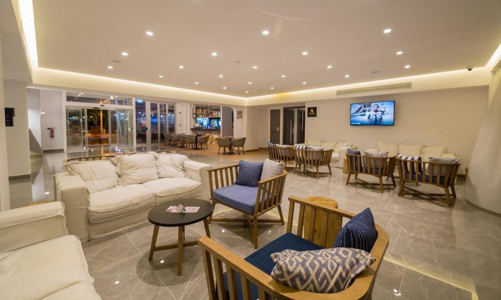 Protaras Plaza Hotel