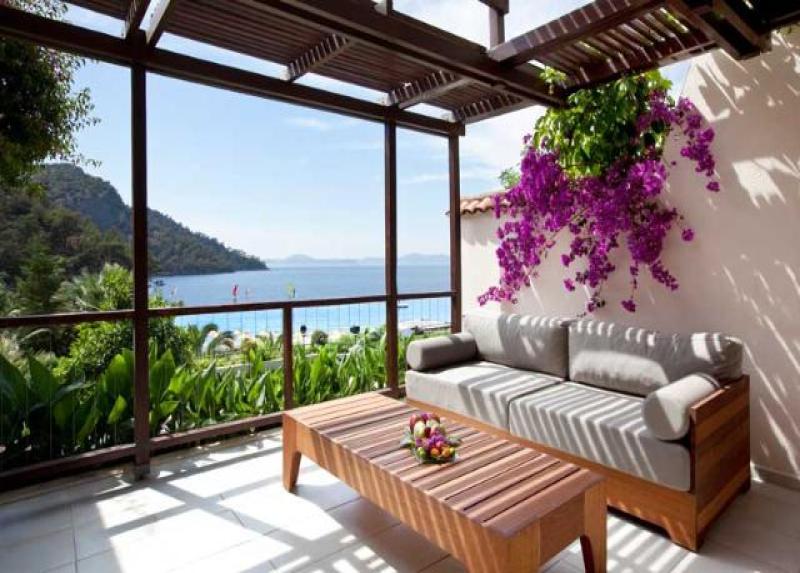 Hillside Beach Club Hotel