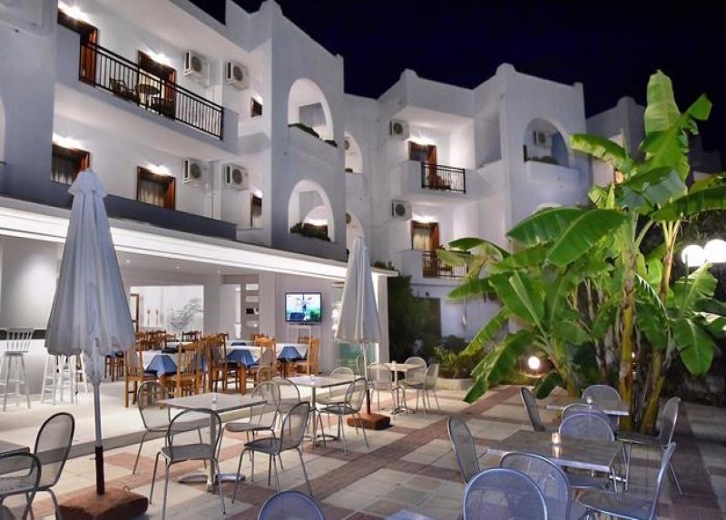 Korali Skiatos Hotel