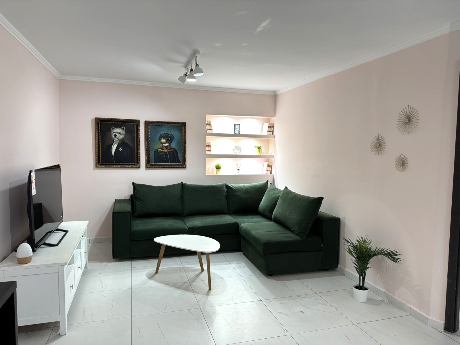 Vila Efi