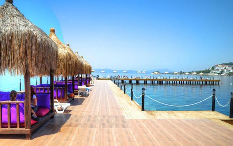 Le Bleu Hotel & Resort