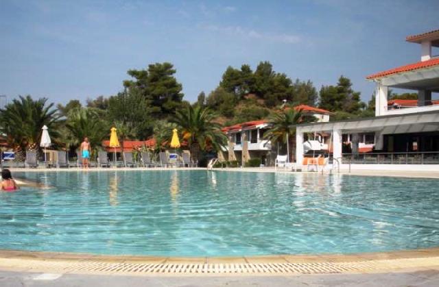 Hotel Lagomandra Beach and Suties