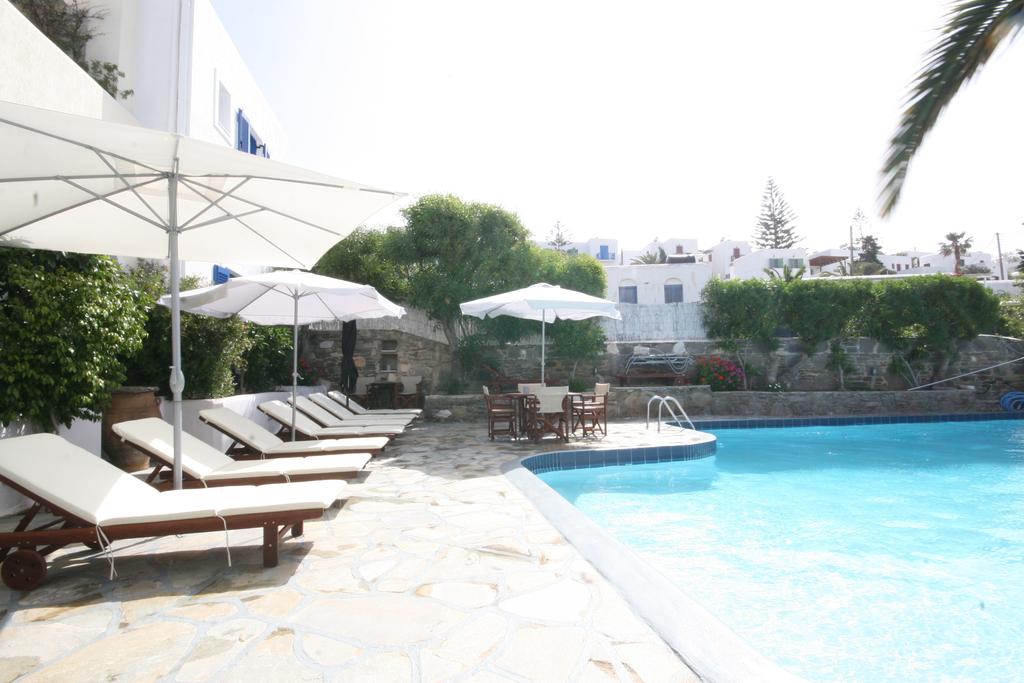 Manos Hotel