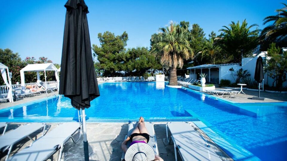 Hotel Bianco Olympico Beach Resort