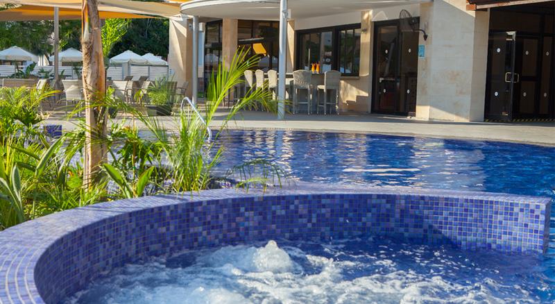 Odysseia Hotel