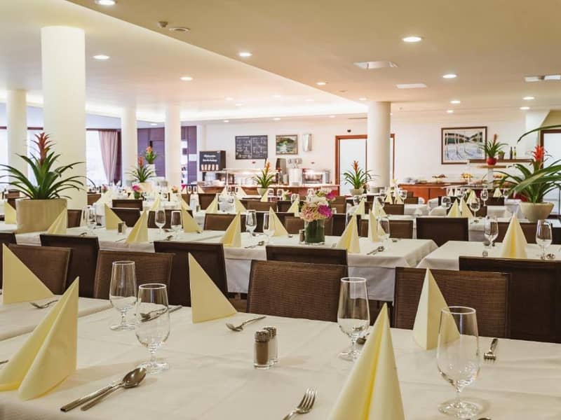 Hotel Ramada & Suites