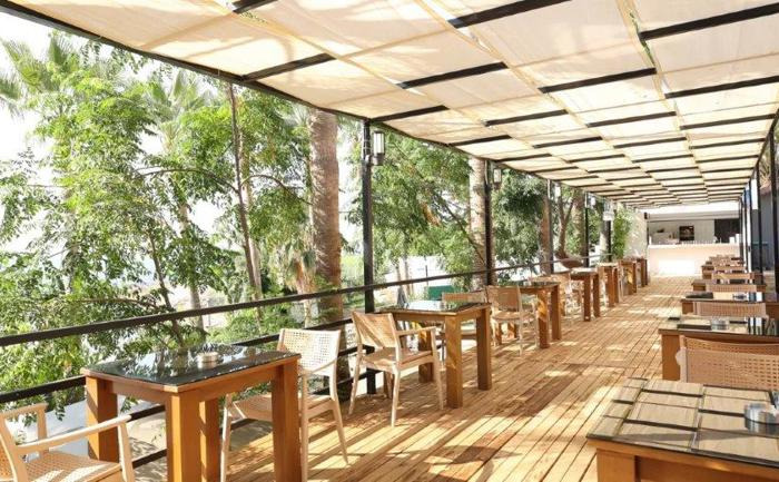 Eos Beach Resort