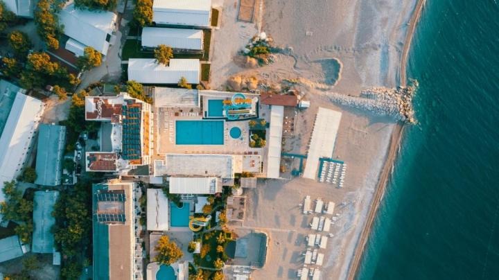 La Perla Hotel