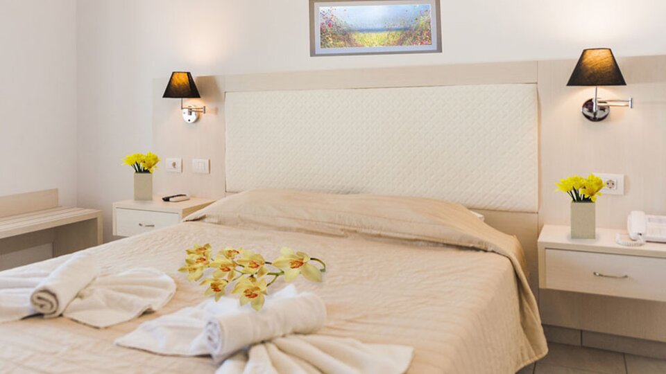 Ninos Saint George Palace