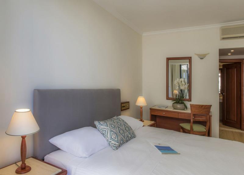 Mitsis La Vita Hotel