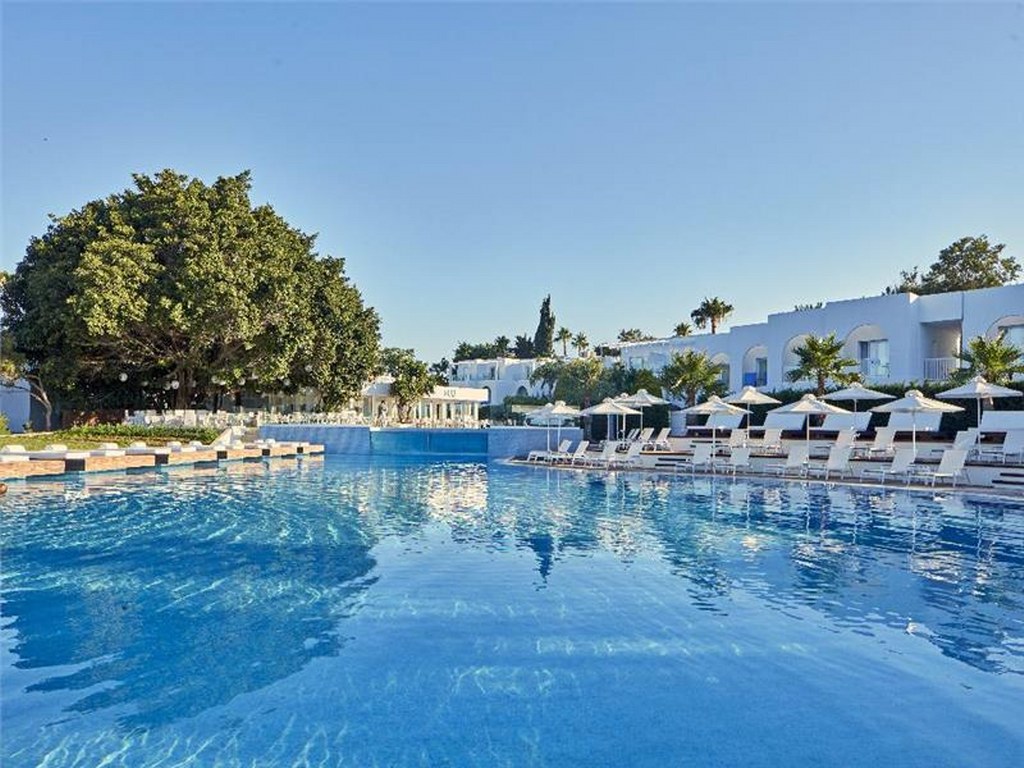 So Nice Club Resort