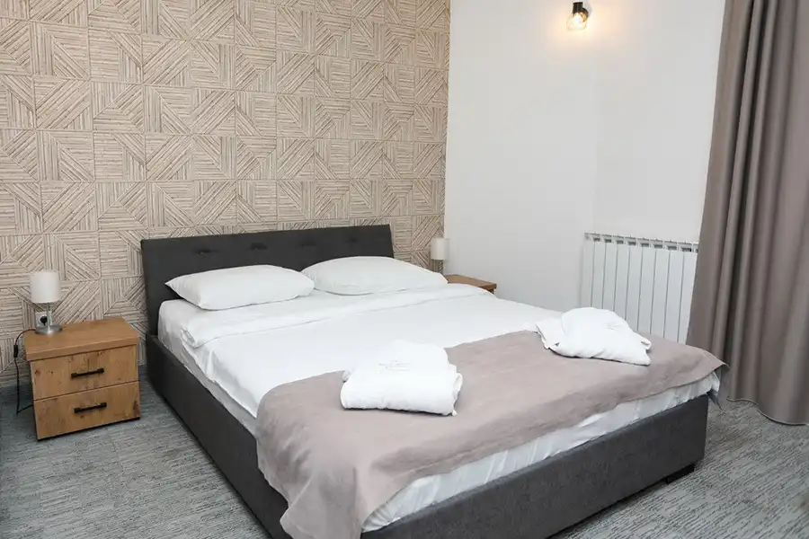 Hotel Board