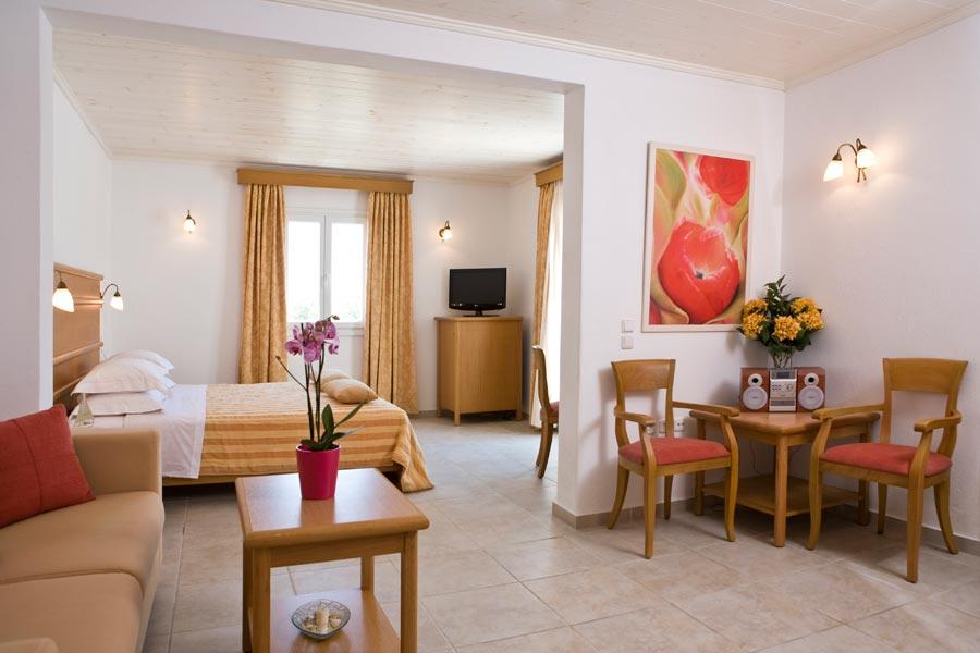 Yiannaki Hotel