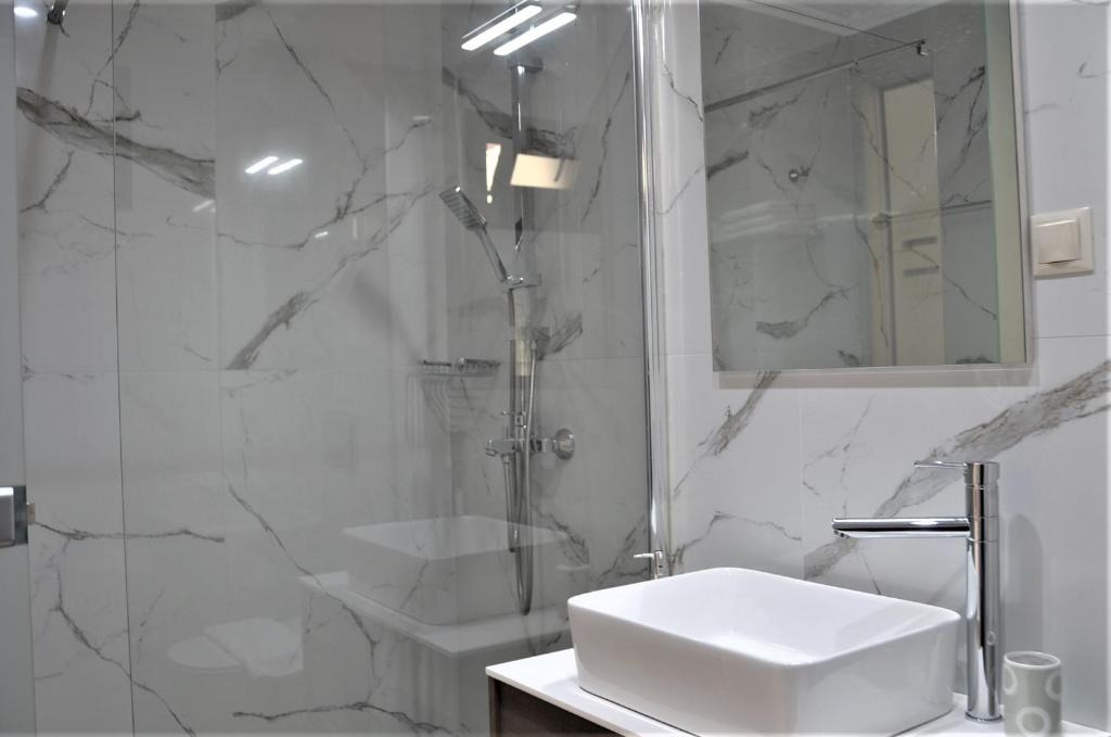 Pagiatakis Suites