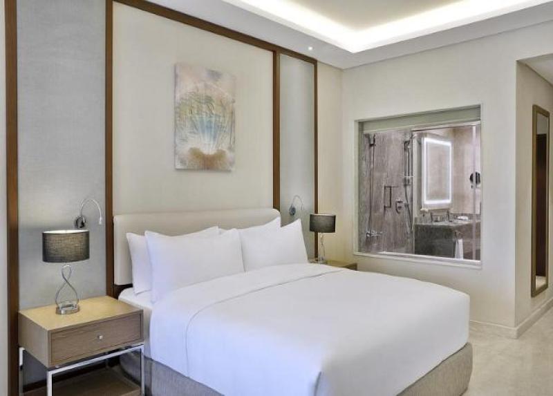 Hilton Plaza Hotel