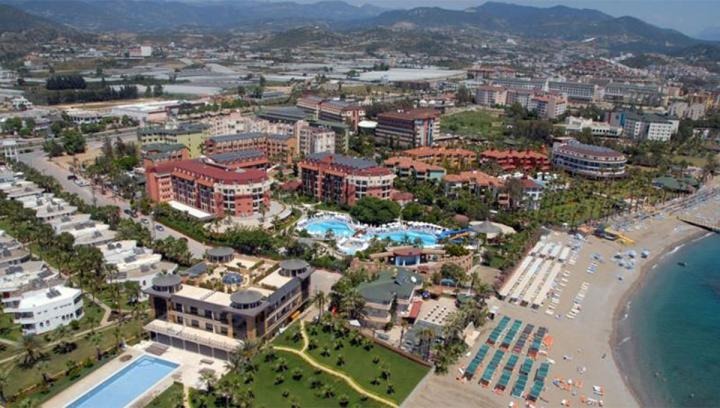 Palmeras Beach Hotel