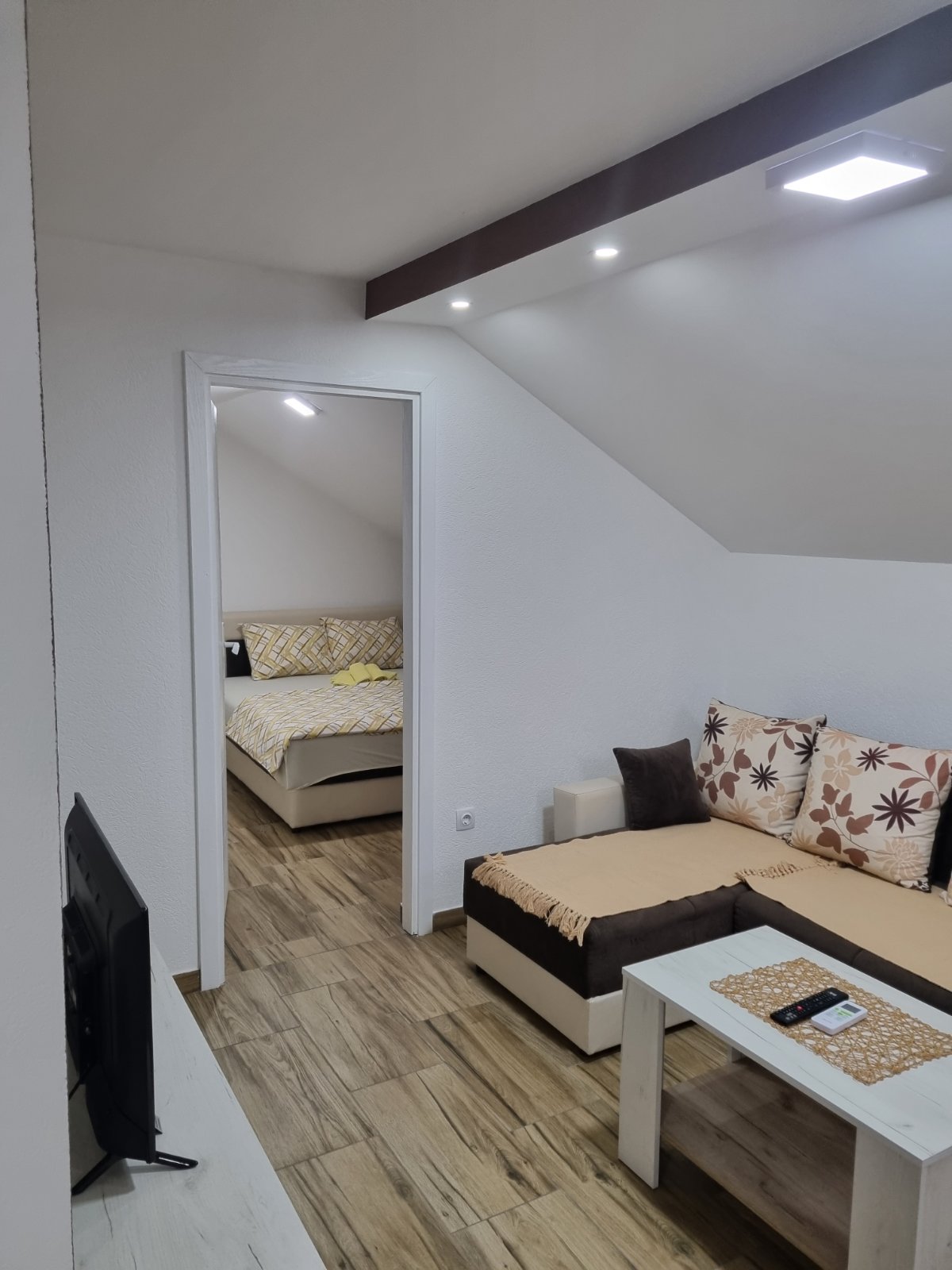 Apartmani Zvezdana