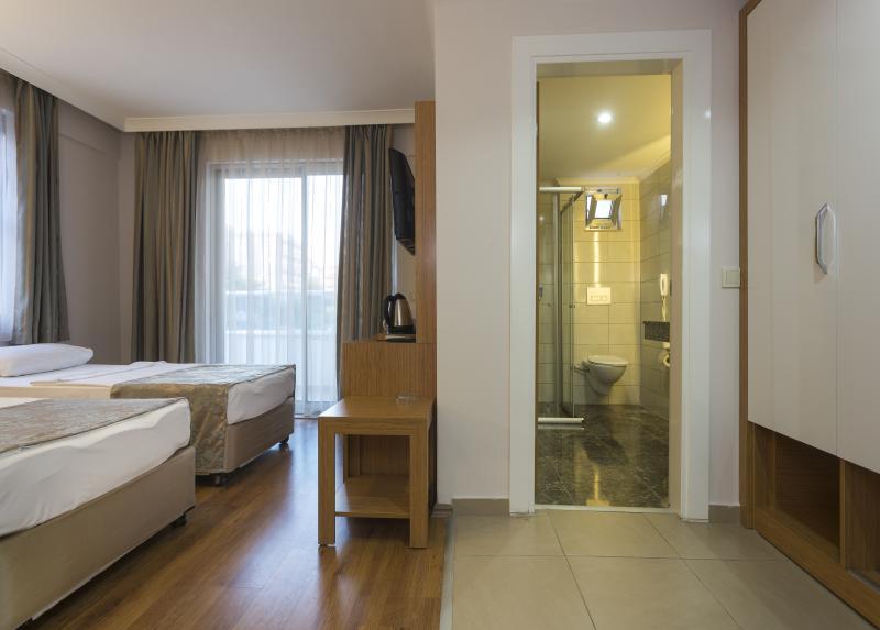 Lonicera City Kleopatra Hotel