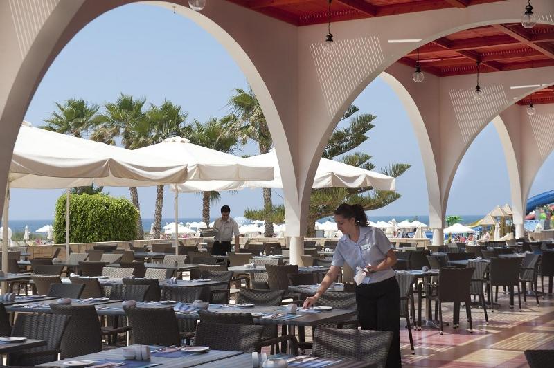 Hotel Louis Phaethon Beach