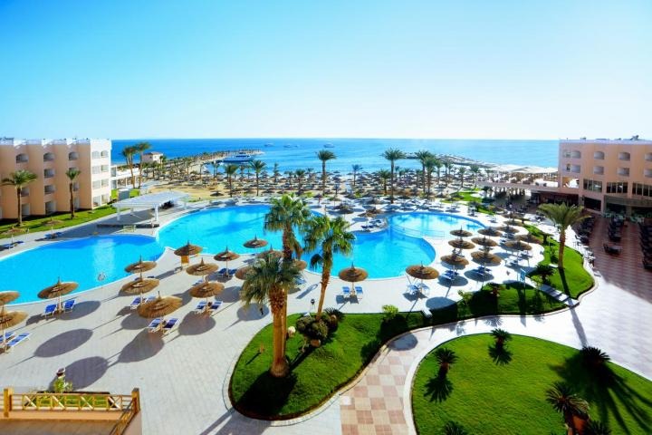 Pick Albatros Beach Resort